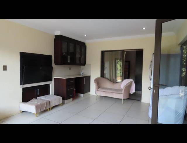 4 BEDROOM HOUSE FOR SALE IN MIDLANDS ESTATE